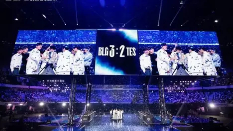 选手日常：S15英雄联盟总决赛期间海外选手最爱吃的中国菜。